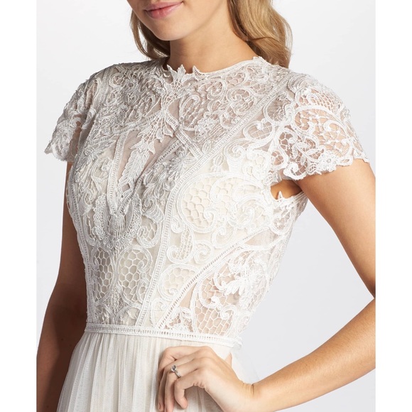 TI ADORA by ALLISON WEBB Ivory Lace Bridal Gown 14 - Picture 3 of 8